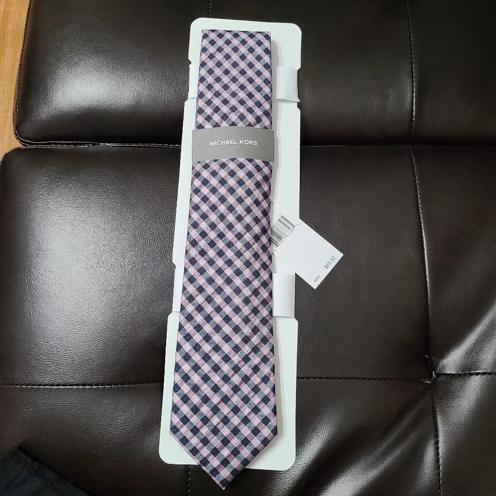 Michael Kors Men's Allister Plaid Checkered Print Neck Tie Pink and Navy NWT